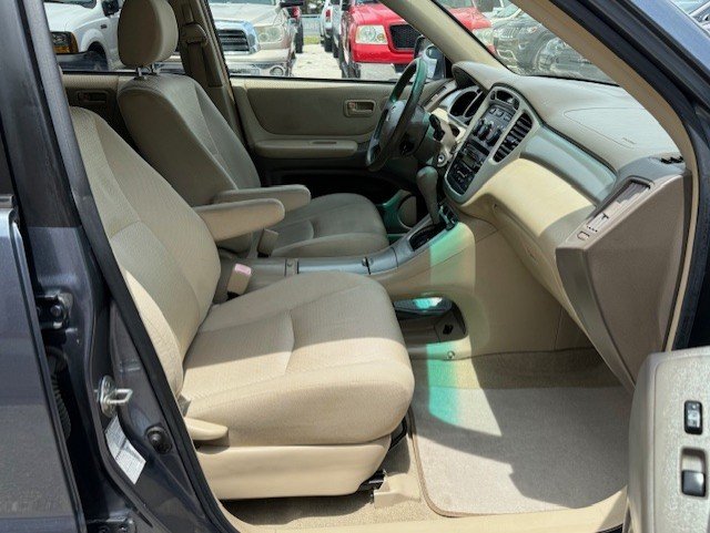 2006 Toyota Highlander Base photo 11