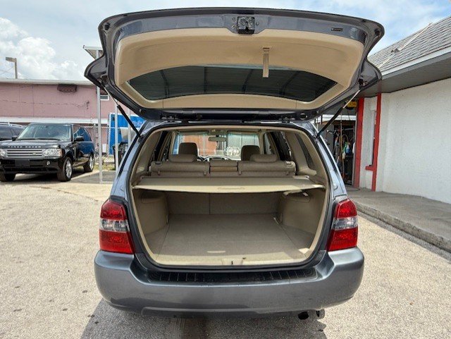 2006 Toyota Highlander Base photo 14