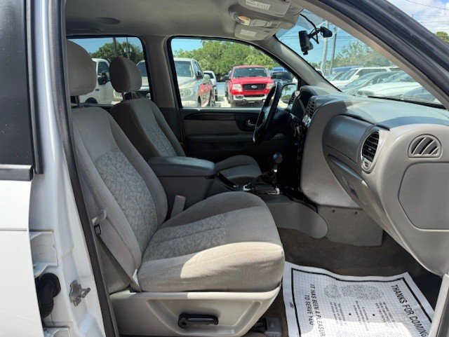 2006 Gmc Envoy XL SLE photo 12