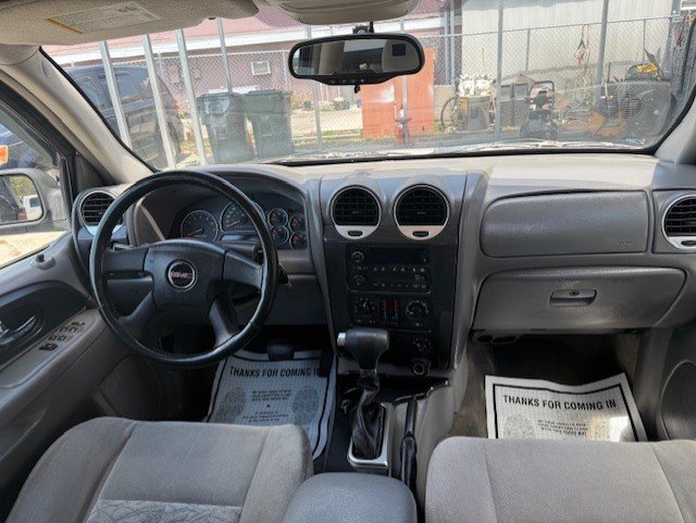 2006 Gmc Envoy XL SLE photo 2