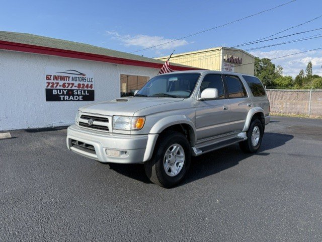 2000 Toyota 4Runner SR5 4AT's photo