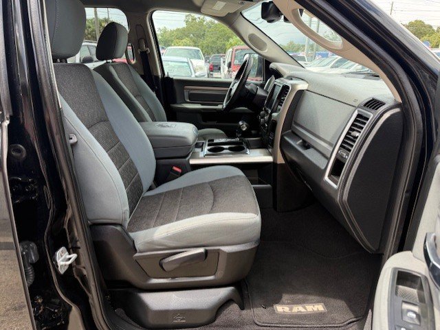 2013 Ram 1500 SLT photo 10