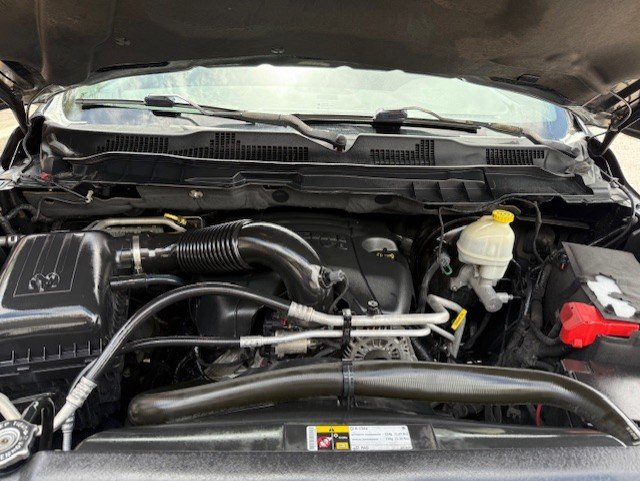 2013 Ram 1500 SLT photo 7