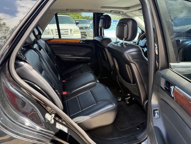 2011 Mercedes Benz ML BlueTEC 4MATIC photo 15