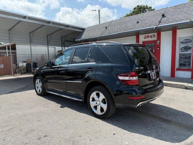 2011 Mercedes Benz ML BlueTEC 4MATIC photo 7