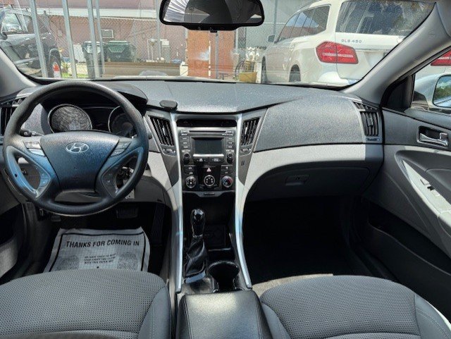 2014 Hyundai Sonata GLS photo 2