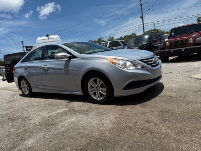2014 Hyundai Sonata GLS photo 4