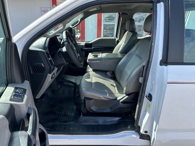 2017 Ford F-150 photo 11