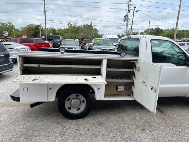 2006 Ford F-350 XL photo 11