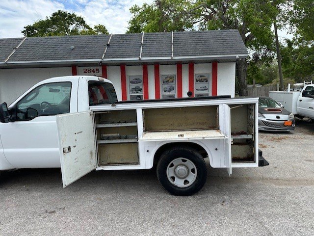 2006 Ford F-350 XL photo 12