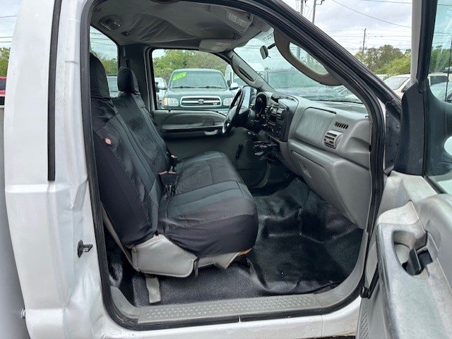 2006 Ford F-350 XL photo 10